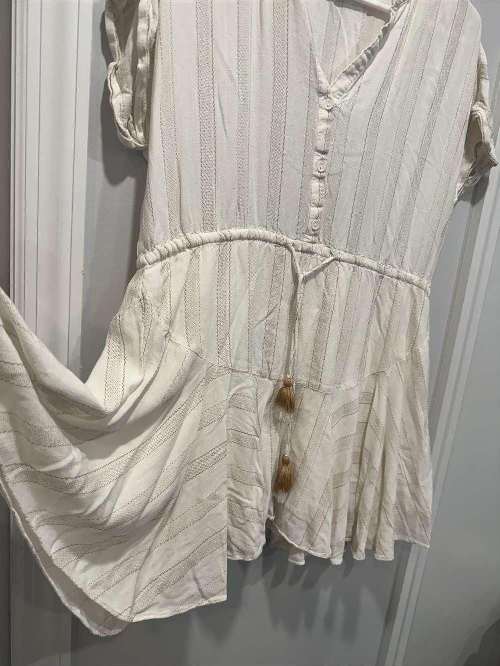 Aakaa Ivory Boho Button-Front Peplum Tunic - Picture 3 of 8